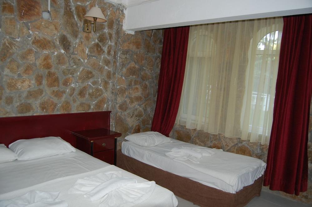 Erdek Sun Beach Hotel ภายนอก รูปภาพ