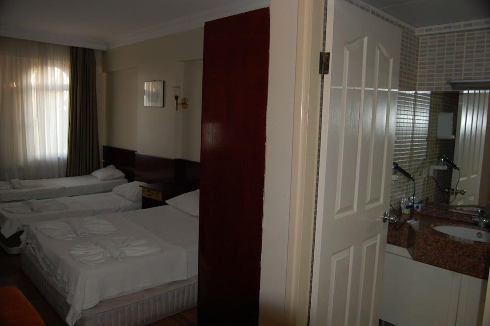 Erdek Sun Beach Hotel ภายนอก รูปภาพ