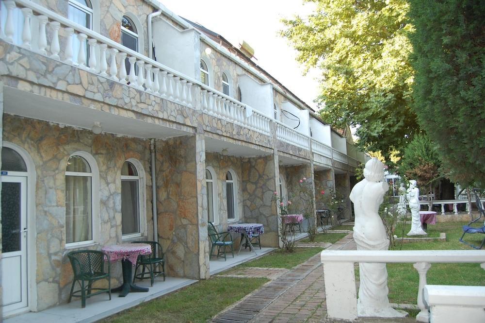 Erdek Sun Beach Hotel ภายนอก รูปภาพ